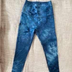 Barre3 Beyond Yoga Leggings